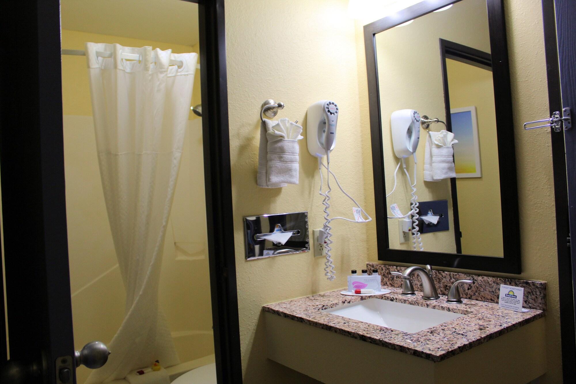 Hotel Days & By Wyndham 3*