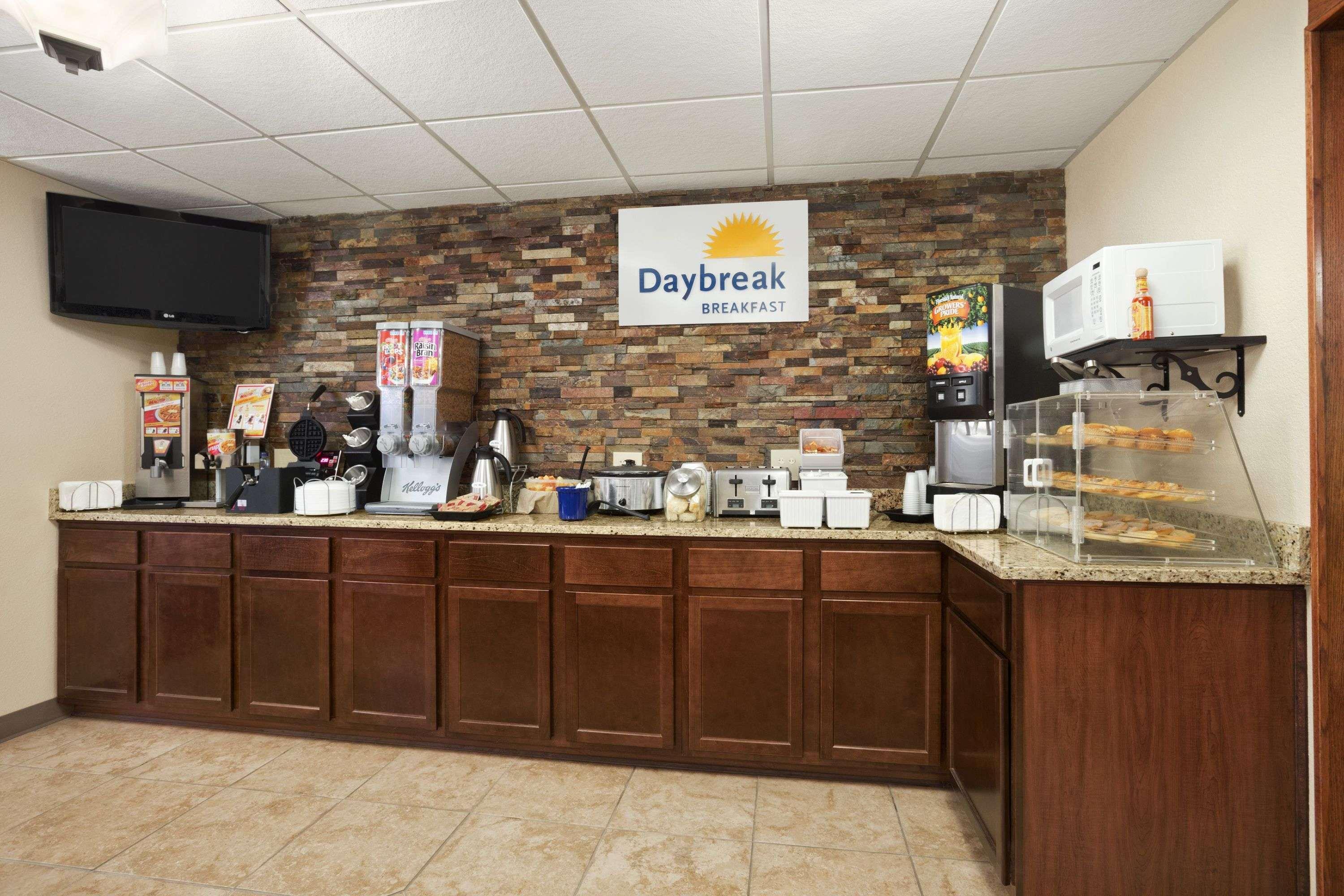 Hotel Days & By Wyndham 3*
